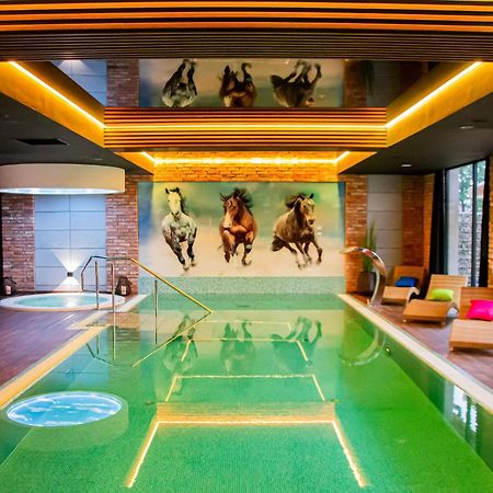 Pyszna Stajenka Hotel Bakow  Kültér fotó