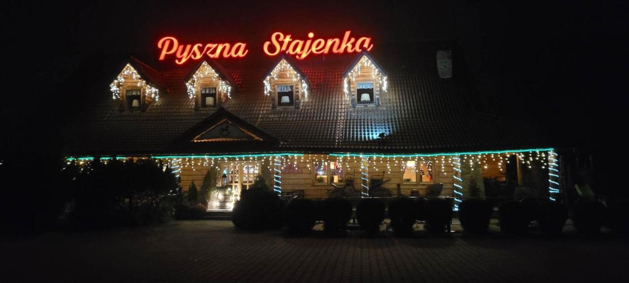 Pyszna Stajenka Hotel Bakow  Kültér fotó