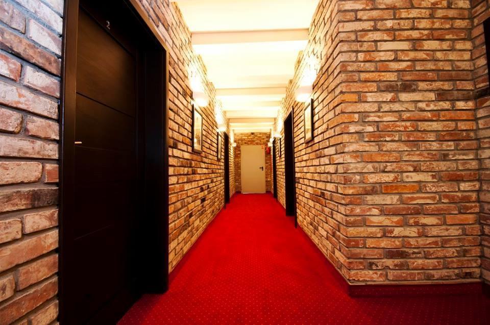 Pyszna Stajenka Hotel Bakow  Kültér fotó