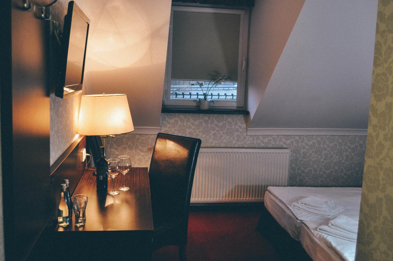 Pyszna Stajenka Hotel Bakow  Kültér fotó