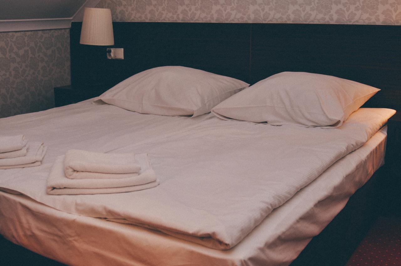 Pyszna Stajenka Hotel Bakow  Kültér fotó